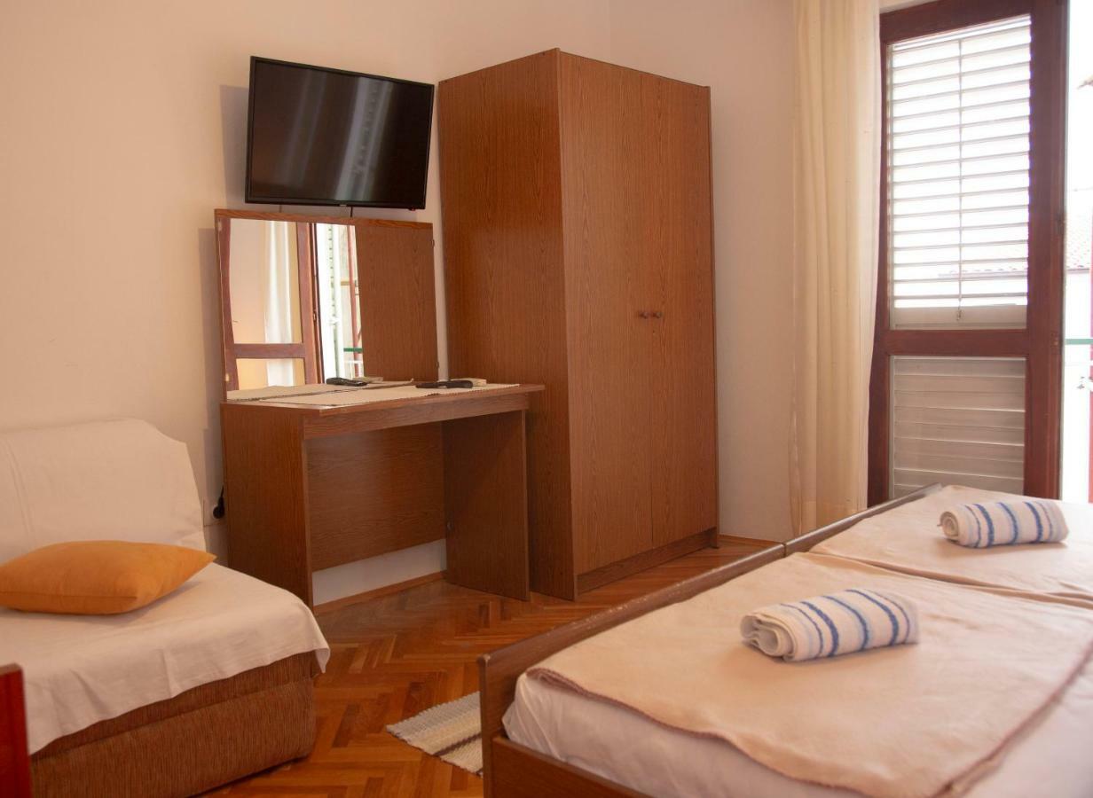 Apartmani Jadranka Tucepi Exterior photo